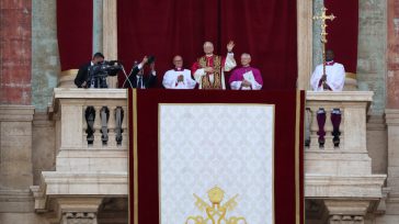 Papa León XIV (anteriormente Cardenal Robert Prevost, elegido el 8 de mayo de 2025 tras el fallecimiento de Francisco) Hernán Alejandro Olano García Doctor en Derecho Canónico A un año [&hellip;]
