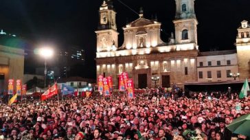 Cierre  de campaña de Iván Cepeda en la Plaza de Bolívar de Bogotá   Cierre de campaña de Abelardo De la Espriella en el Gran Malecón de Barranquilla Cierre de campaña [&hellip;]