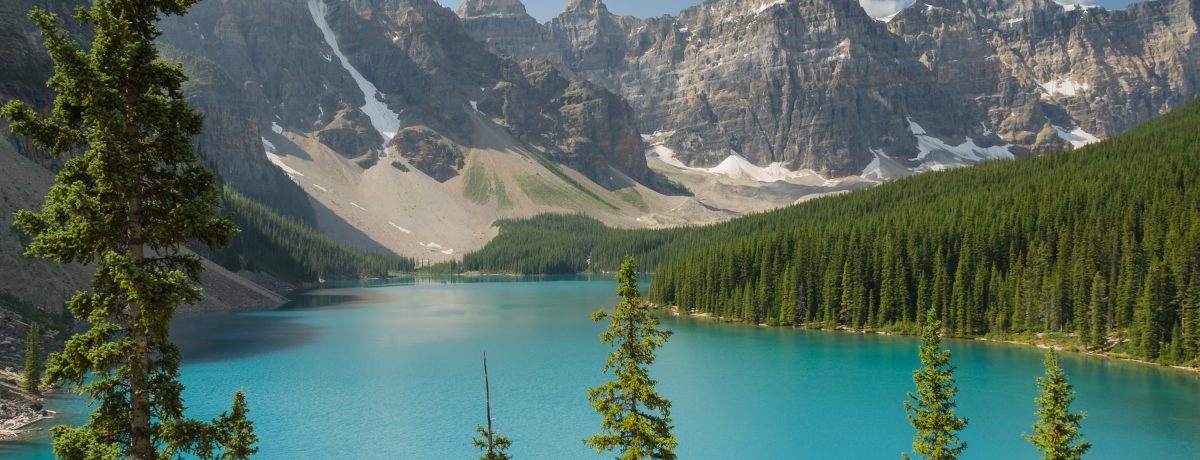 Ubicado en el Parque Nacional Banff, el Lago Moraine destaca por el intenso color turquesa de sus aguas alimentadas por glaciares. Este emblemático paisaje está enmarcado de forma imponente por [&hellip;]