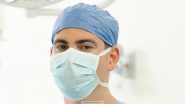 Mascarilla quirúrgica &nbsp; Robin Prieto Médico Pocas herramientas médicas han calado tanto en la vida cotidiana como el tapabocas. Lo que durante décadas fue un implemento confinado a quirófanos y [&hellip;]