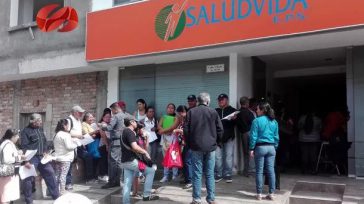 Mientras a los afiliados de Saludvida se les negaba la atención médica y los medicamentos, los millonarios recursos estatales eran presuntamente desviados. Estos flujos de dinero público terminaban distribuyéndose de [&hellip;]