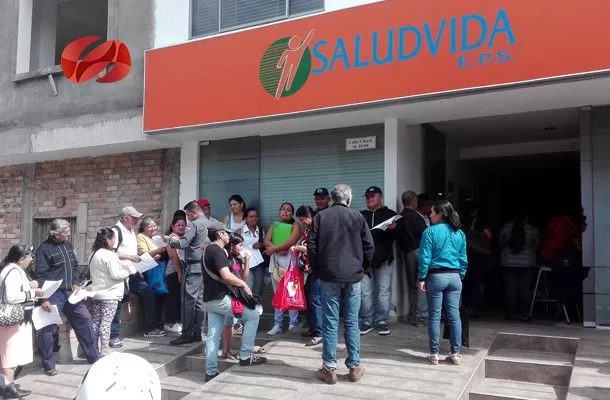 Mientras a los afiliados de Saludvida se les negaba la atención médica y los medicamentos, los millonarios recursos estatales eran presuntamente desviados. Estos flujos de dinero público terminaban distribuyéndose de [&hellip;]