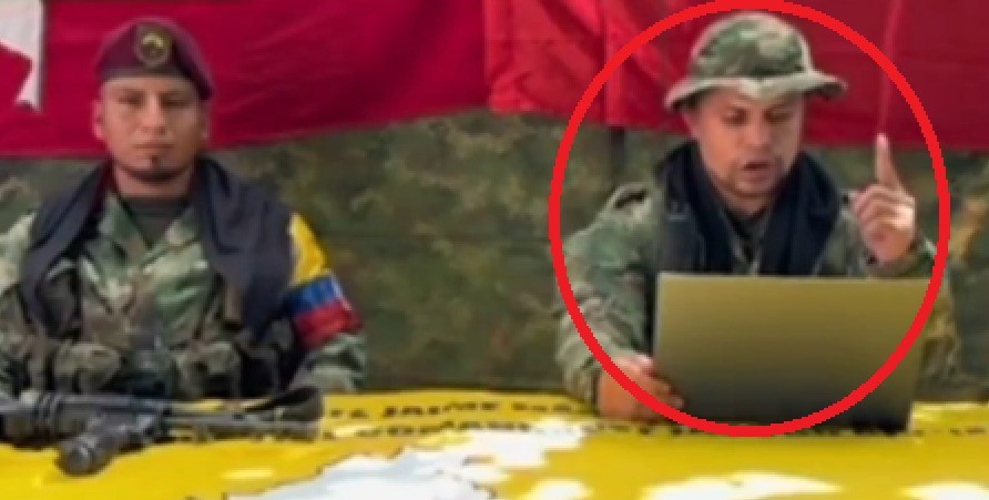 Un video difundido por las disidencias de las FARC muestra con vida a alias ‘Marlon’, el jefe guerrillero que había sido reportado neutralizado en una operación militar realizada el pasado [&hellip;]