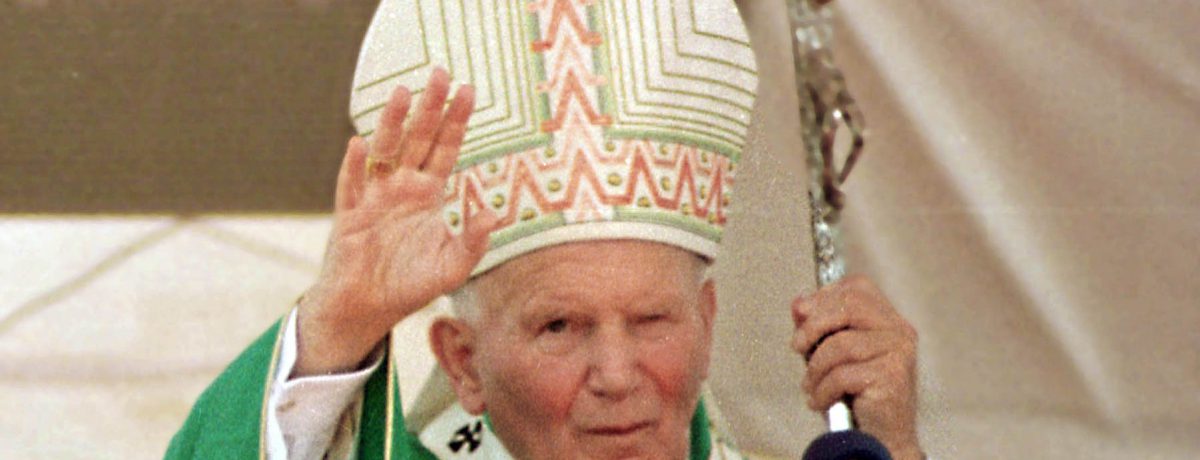 San Juan Pablo II &nbsp; Hernán Alejandro Olano García. Miembro Correspondiente de la Real Academia Española de la Lengua. Cumpliéndose cuarenta años de la peregrinación del papa polaco a Colombia, [&hellip;]